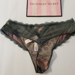 Victoria's Secret Dream Angels thong panty